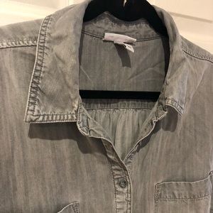 Liz Lange maternity top
